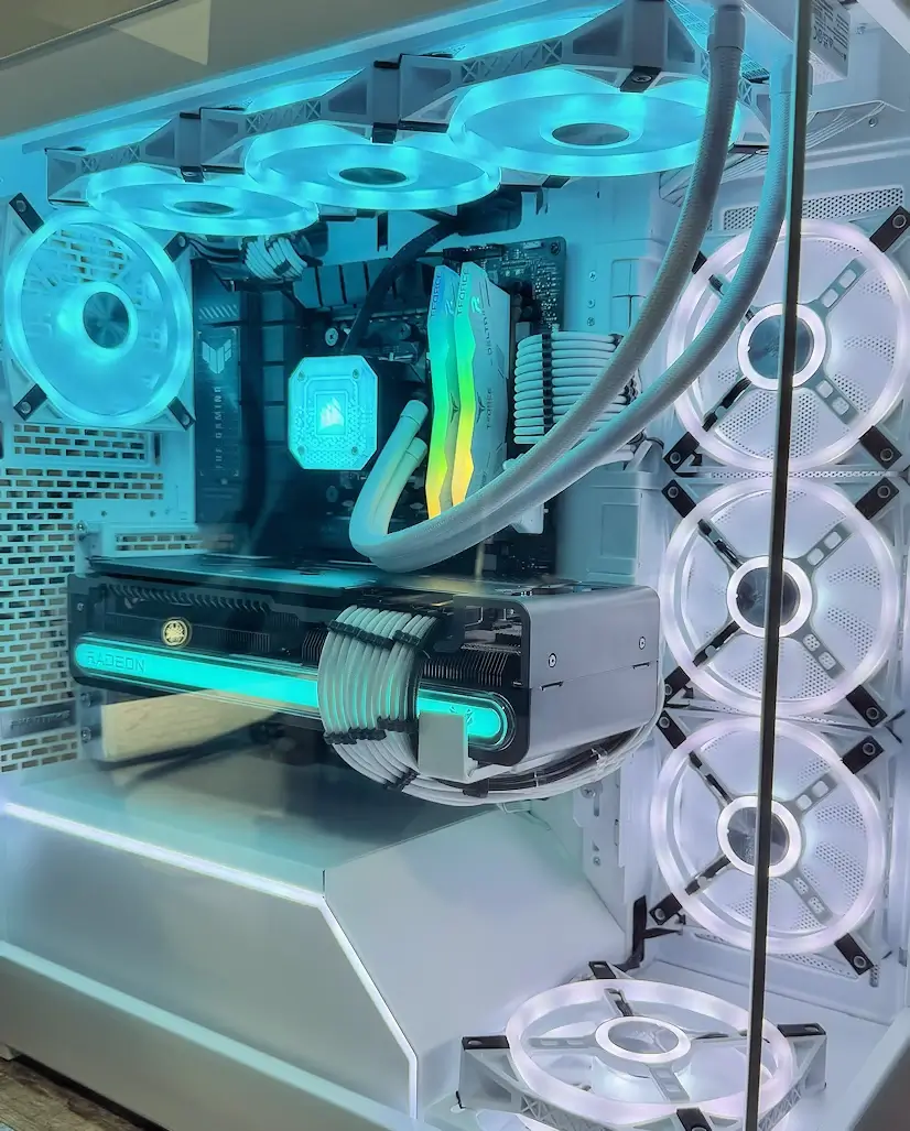 Montaje Gaming PC Phanteks Fuenlabrada